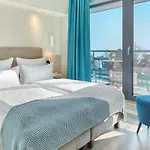 Familotel Strandkind 3* 펠체르하켄